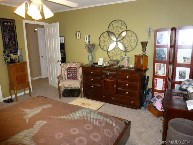 Country Club Estates - Residential