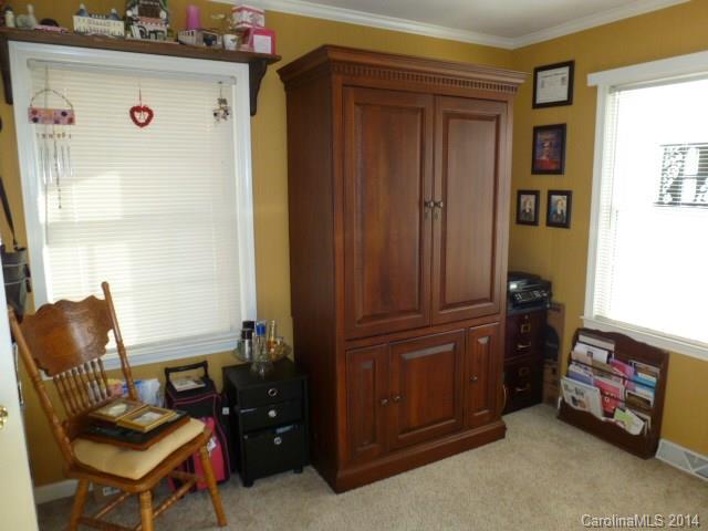 Country Club Estates - Residential