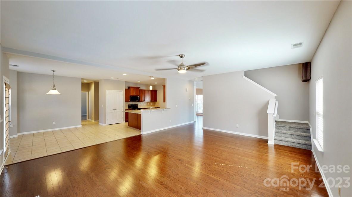 Stowe Pointe - Residential Lease