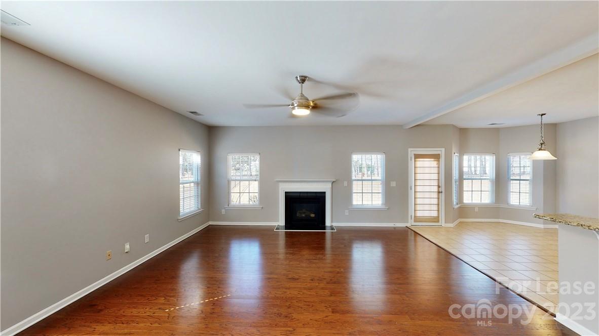 Stowe Pointe - Residential Lease