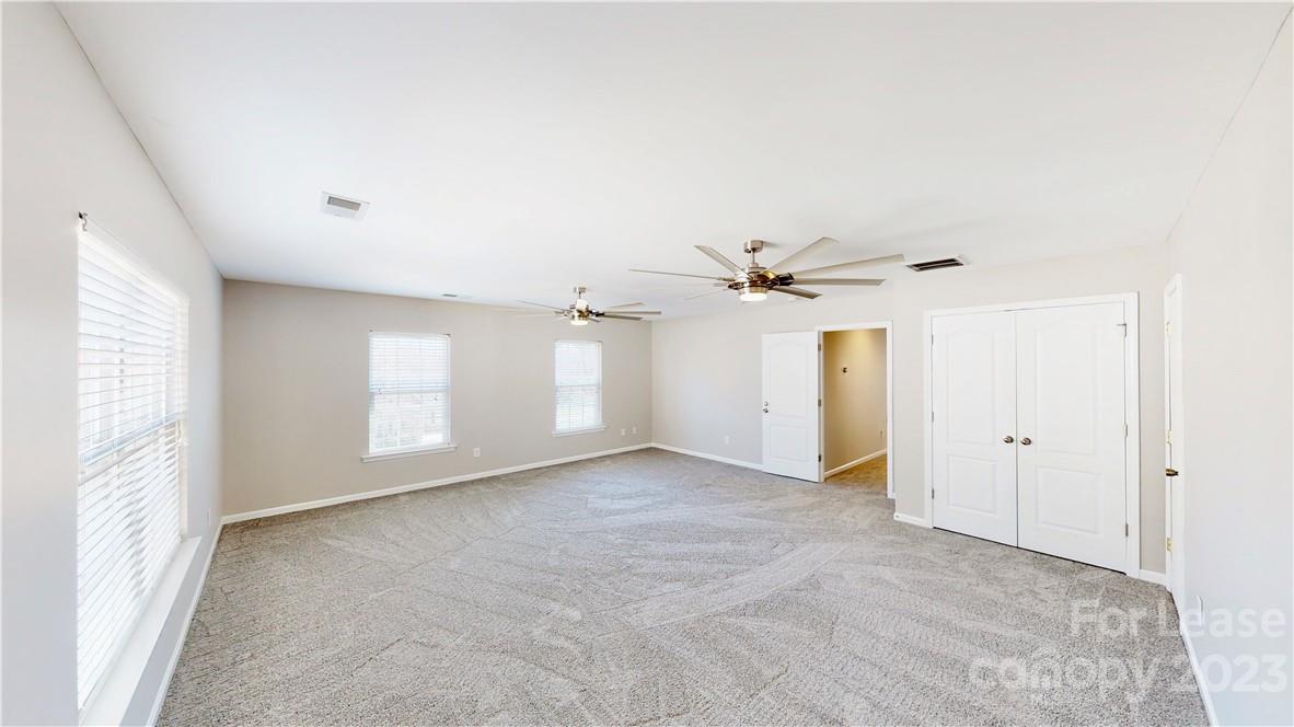 Stowe Pointe - Residential Lease