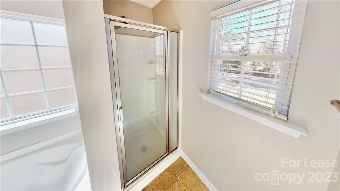 Stowe Pointe - Residential Lease