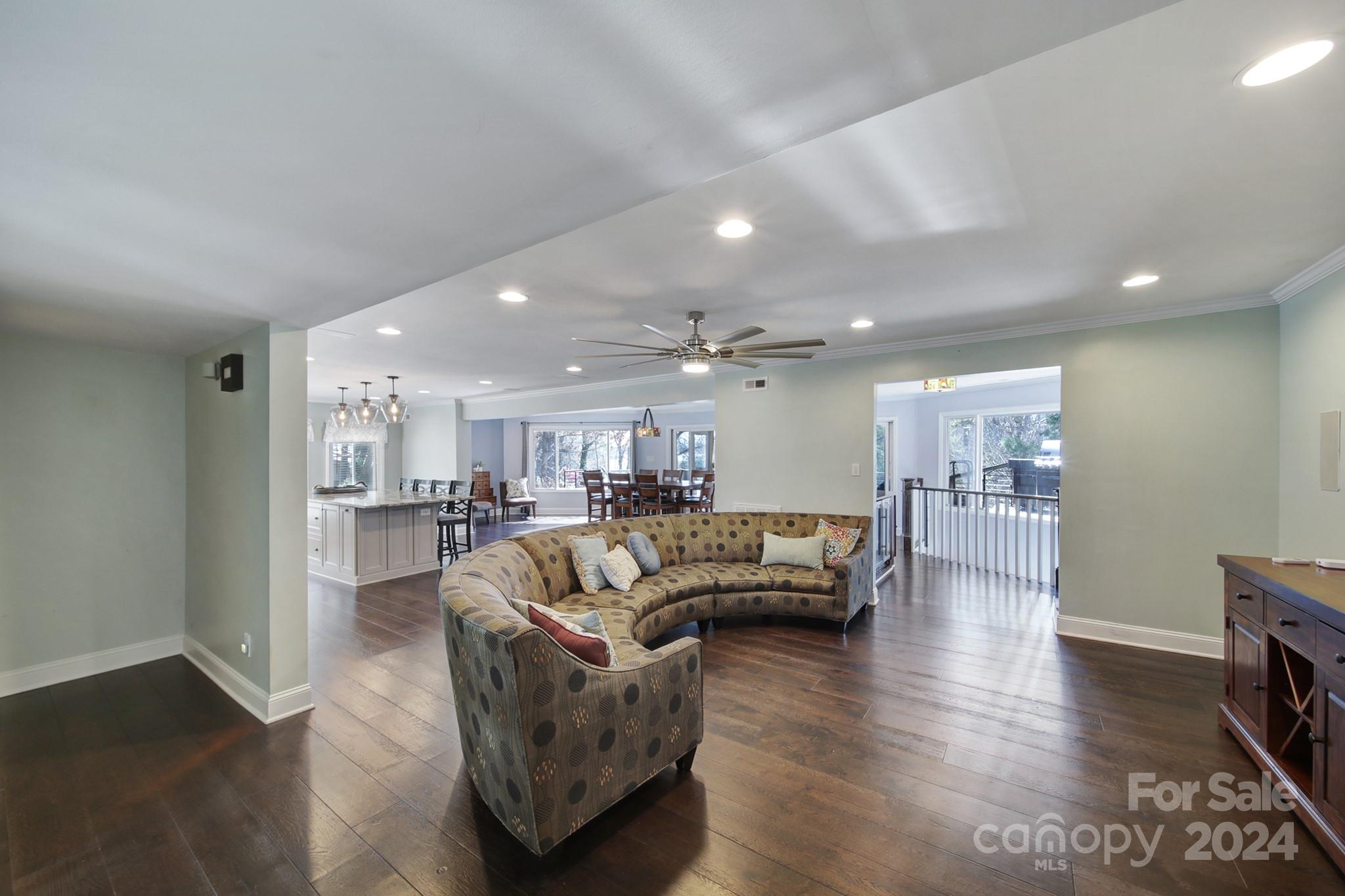 Tega Cay - Residential