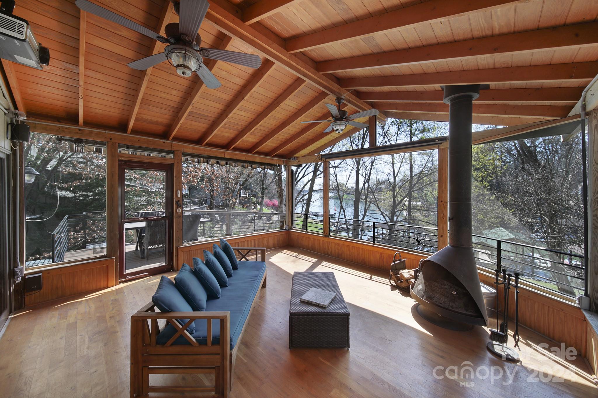 Tega Cay - Residential