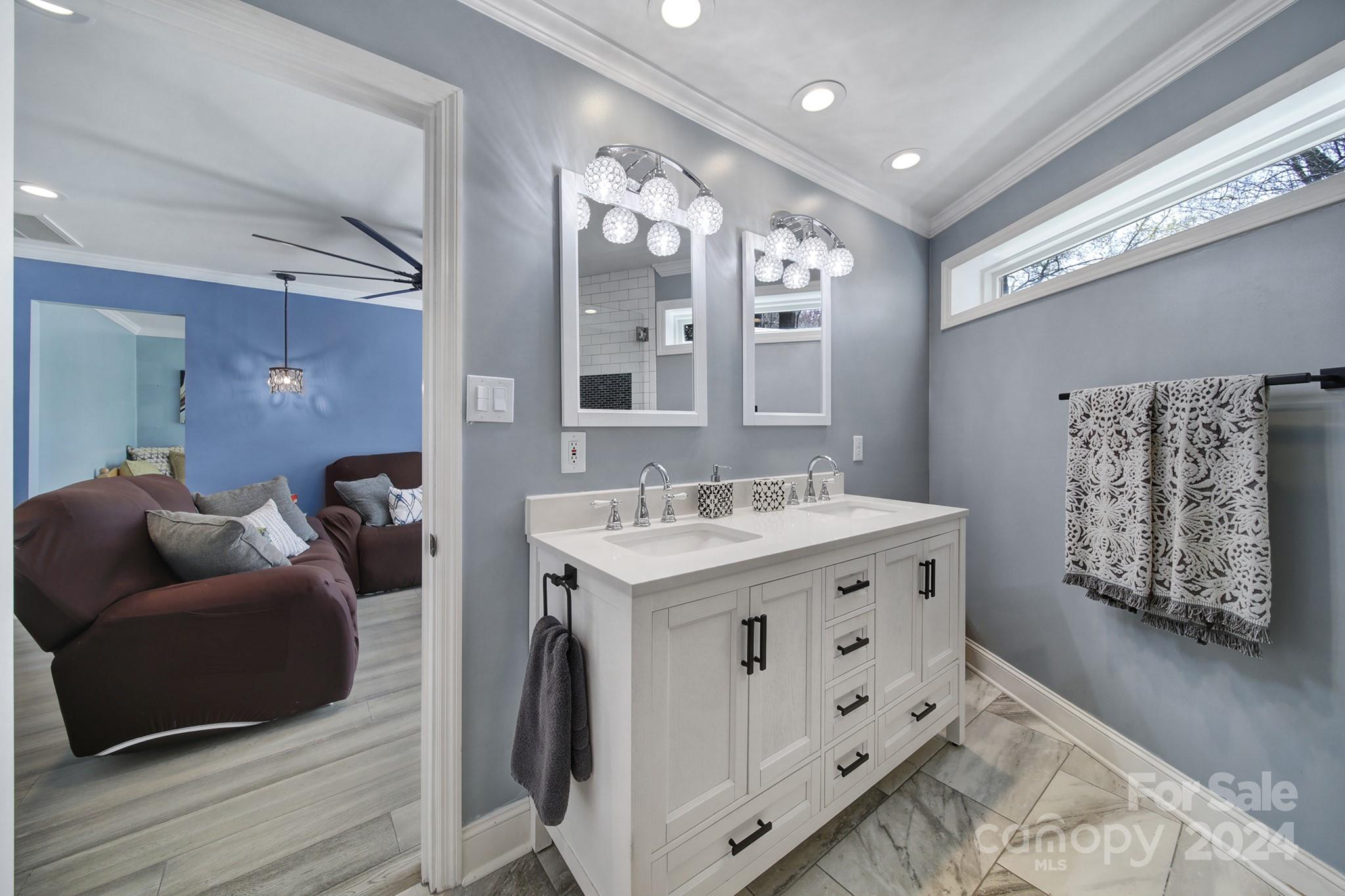 Tega Cay - Residential