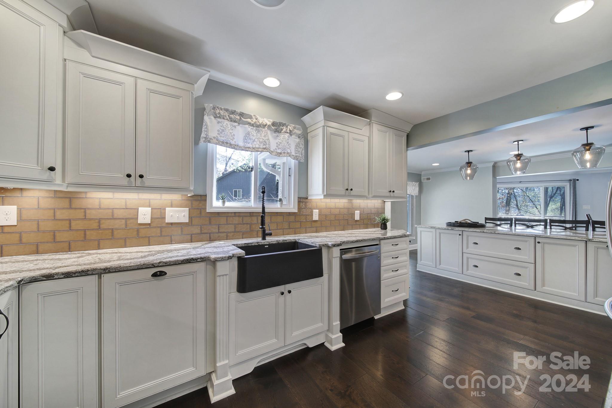 Tega Cay - Residential