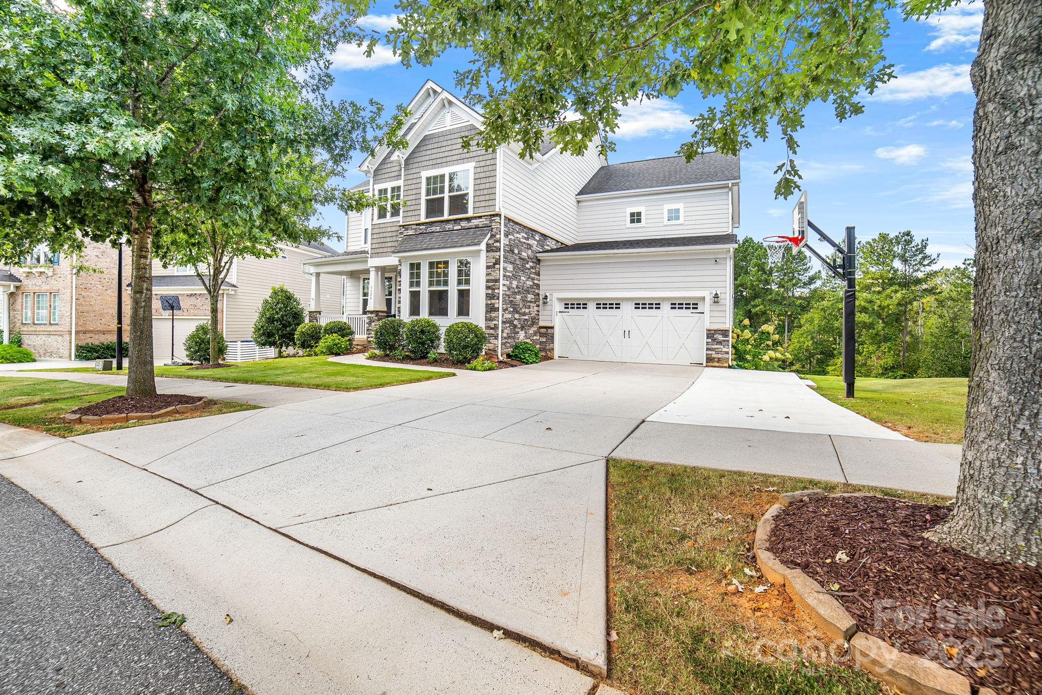 8628 Shadetree Street