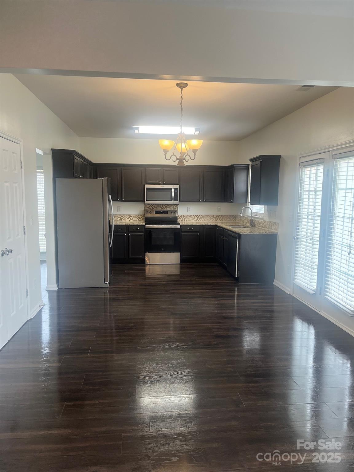 1139 Vine Cliff Lane