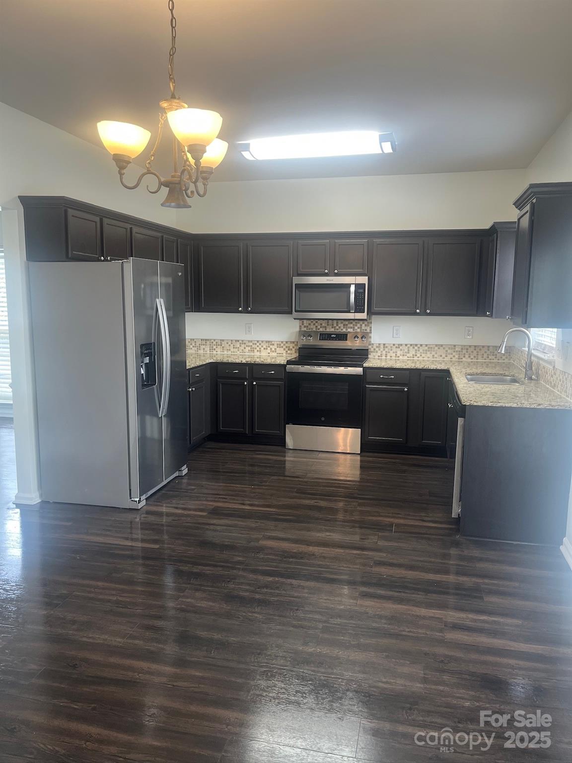 1139 Vine Cliff Lane