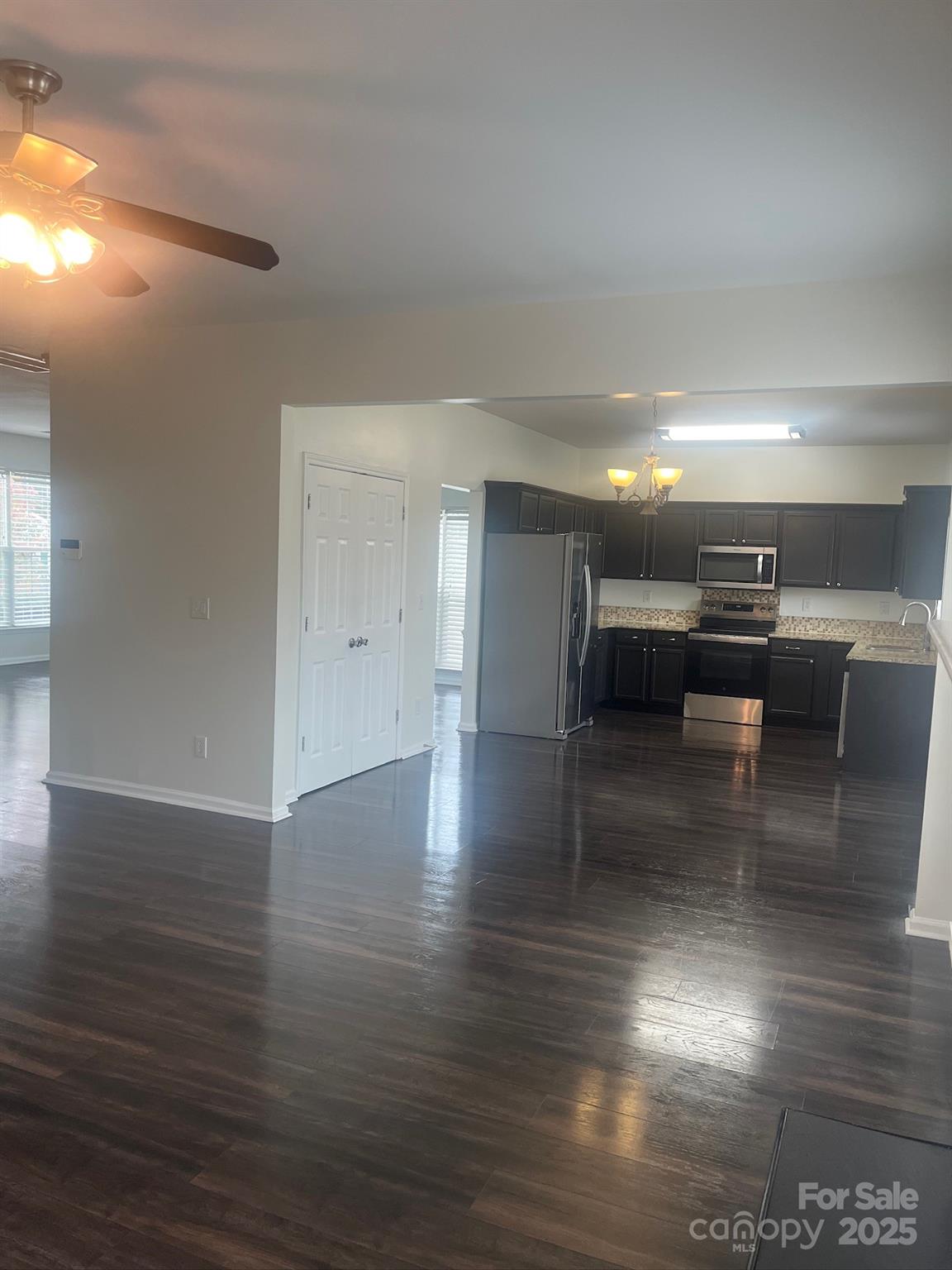 1139 Vine Cliff Lane