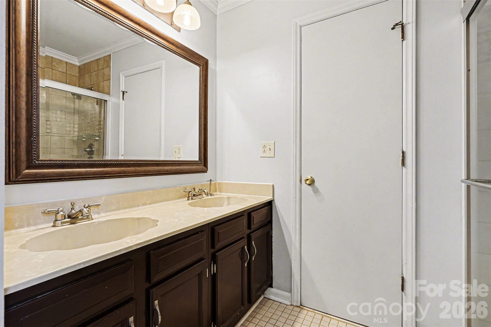 Settlers Landing - Residential