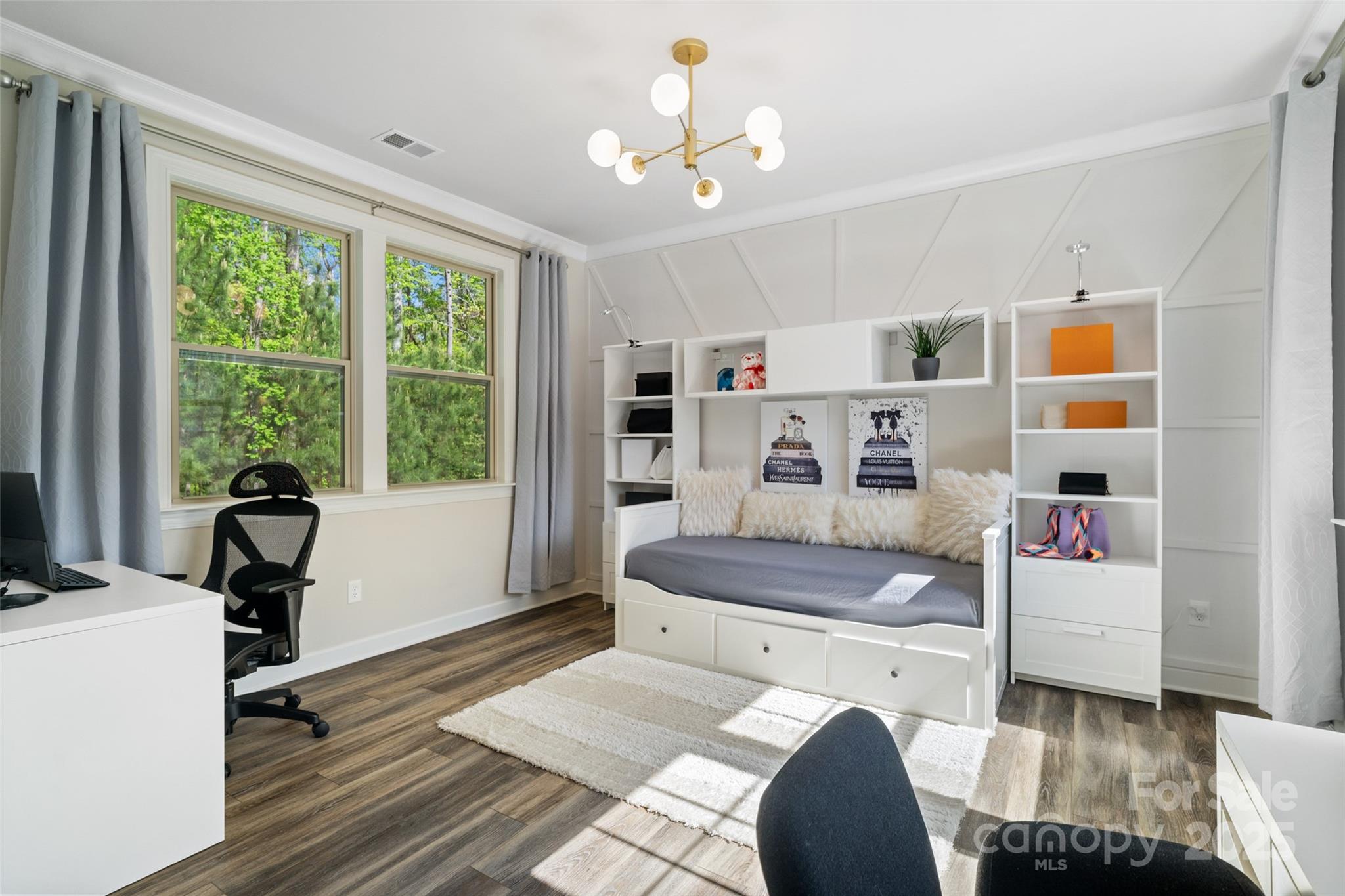 Lake Crest - Residential