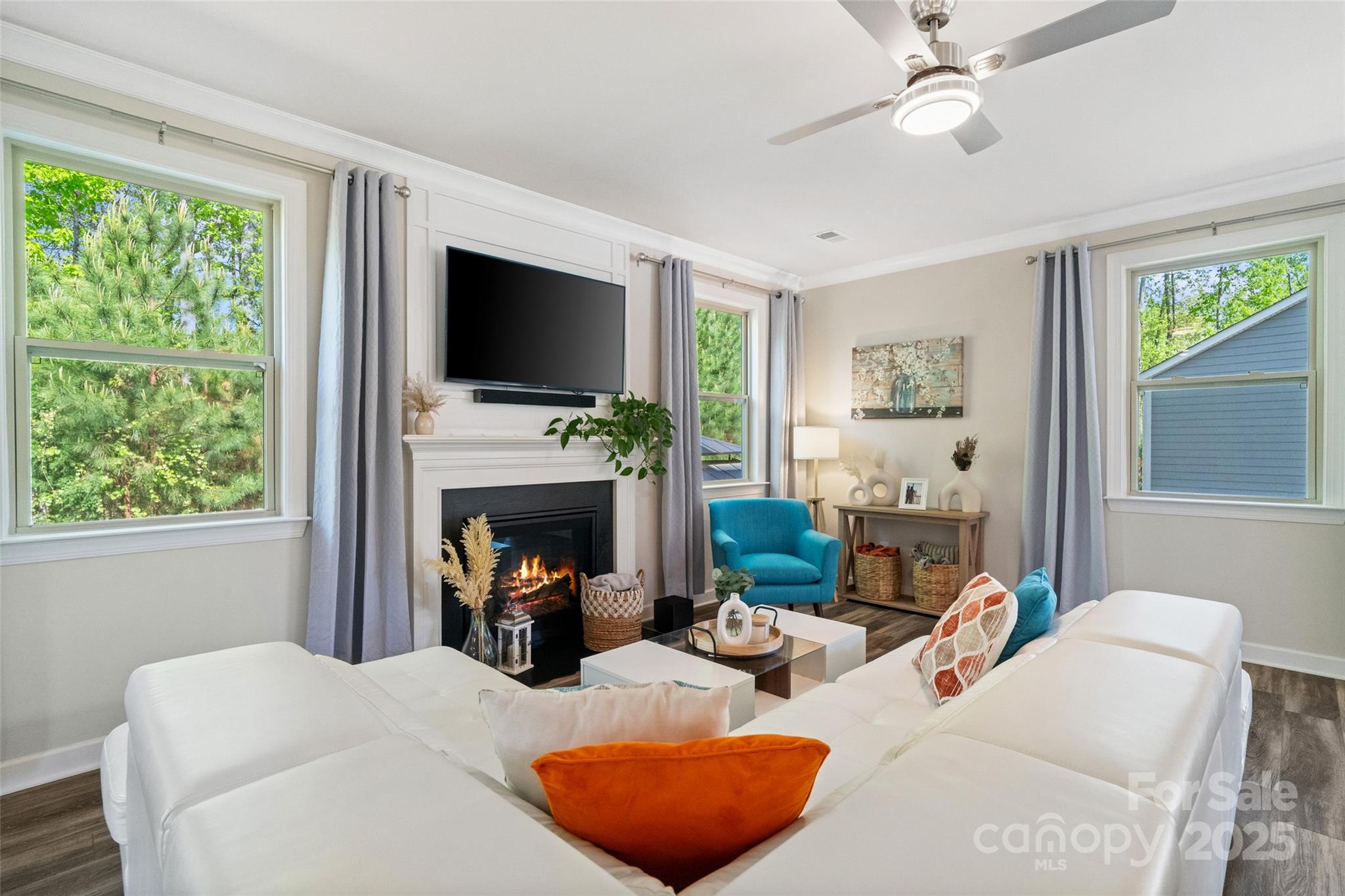 Lake Crest - Residential