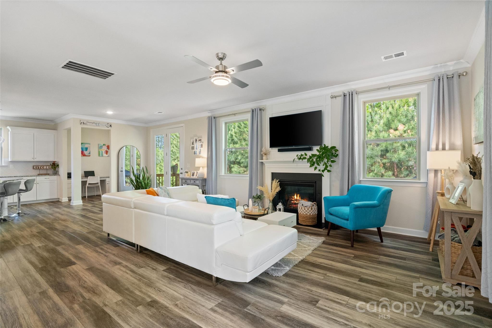 Lake Crest - Residential