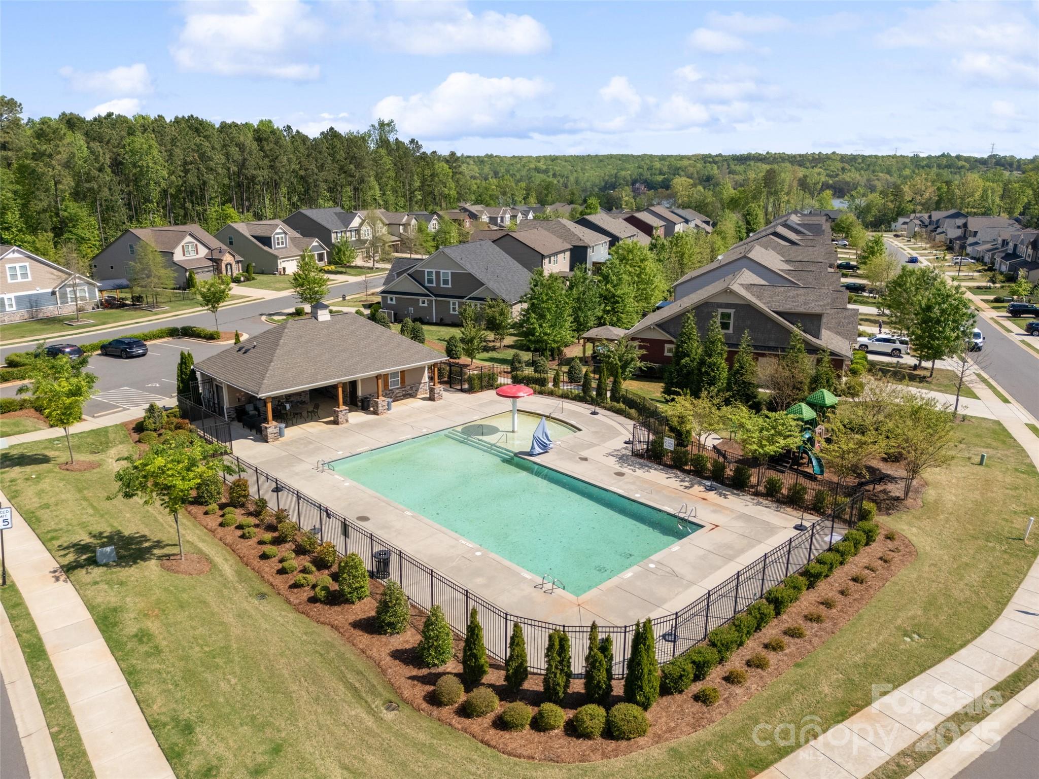 Lake Crest - Residential