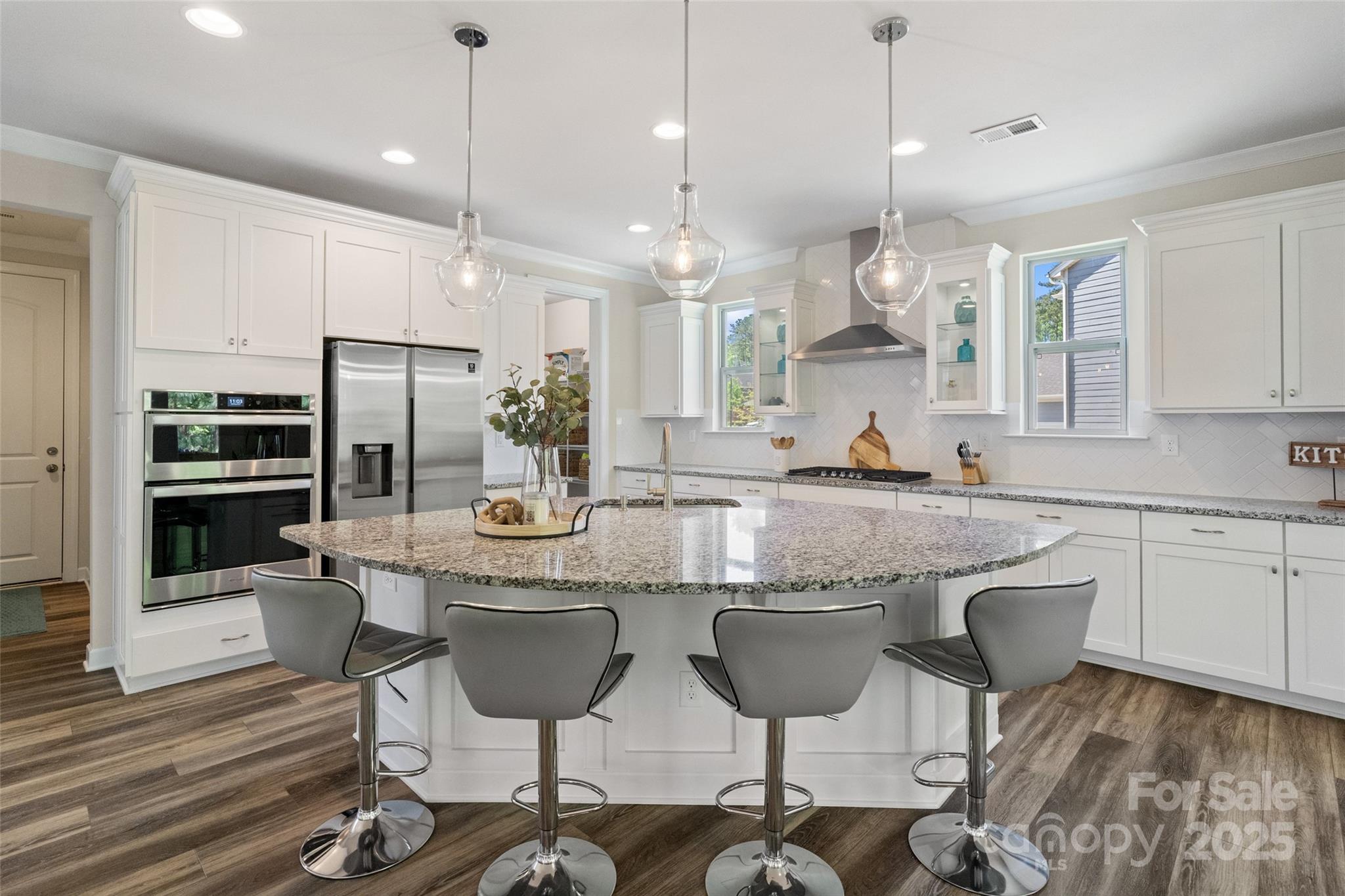 Lake Crest - Residential