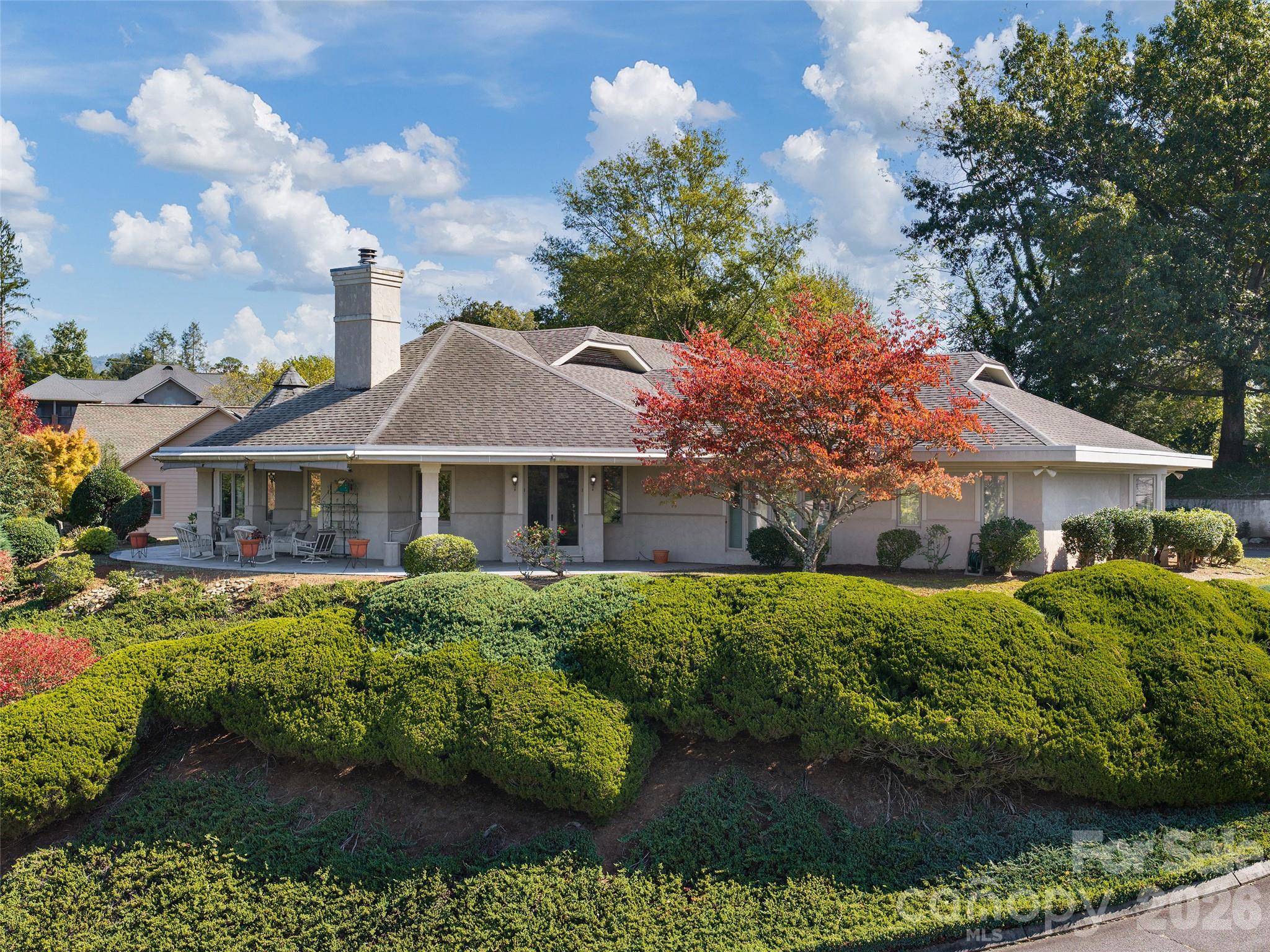 4 Oxford Court