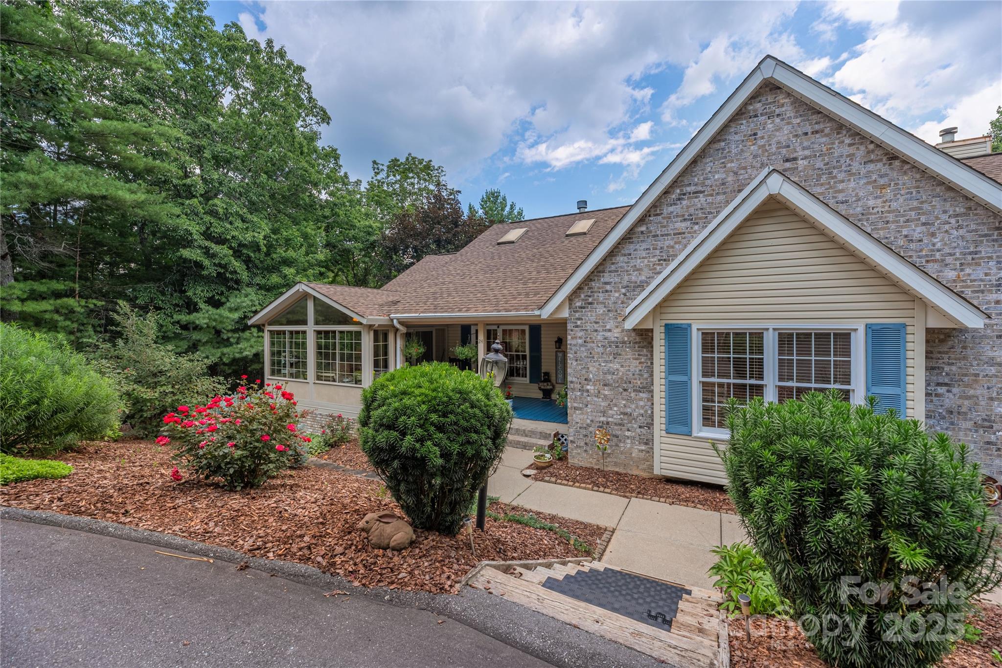 24 Moriah Lane