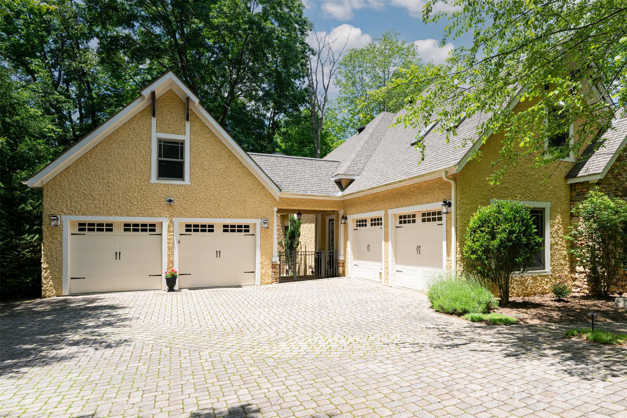 Biltmore Lake - Residential