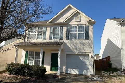 Photo of 1318 Nadies Court, Charlotte, NC 28214 (MLS # 4356487)