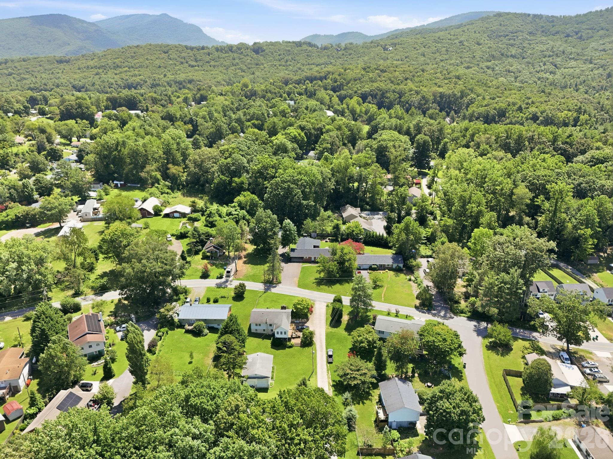 376 School Road E