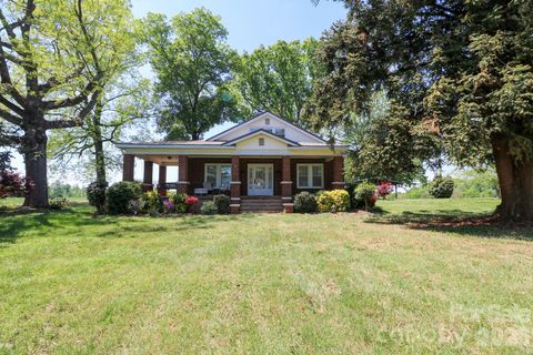 Photo of 790 Foster Road, Cleveland, NC 27013 (MLS # 4371025)