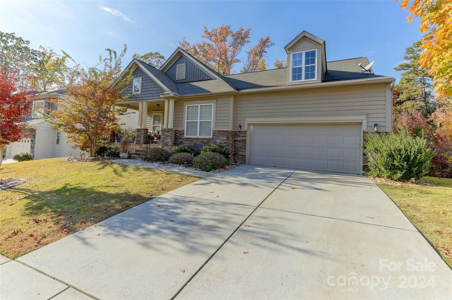 America's Favorite floorplan...a ranch with a walk-out basement is now available in Creekshire Estates. This quiet, suburban community is just around the corner from River Gate Shopping Center, Tega Cay, Ft Mill, Lake Wylie and I-77. The original owners have loving cared for this home and enjoyed entertaining in their huge walk-out basement! This Energy Star Qualified home is appointed with hardwood floors, granite counters, maple cabinetry and stainless appliances. Enjoy diding al fresco on the over-sized deck off the kitchen or down on the patio off the basement.