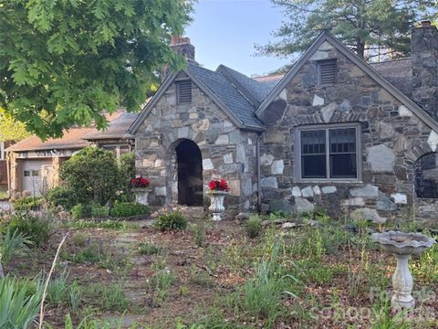 Photo of 115 Oakland Road, Asheville, NC 28801 (MLS # 4377899)