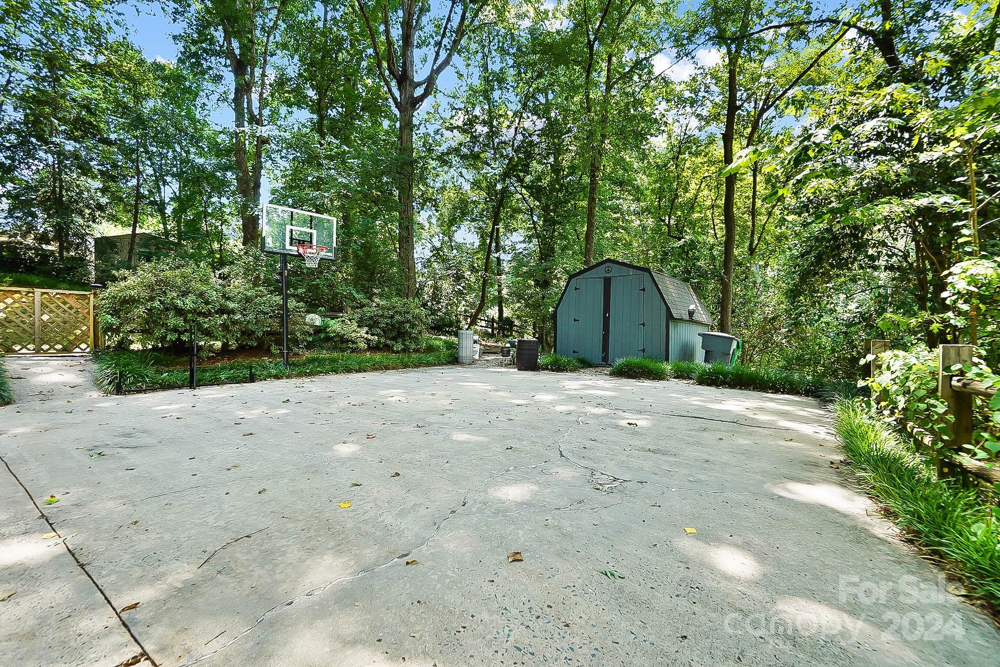 Beverly Woods - Residential