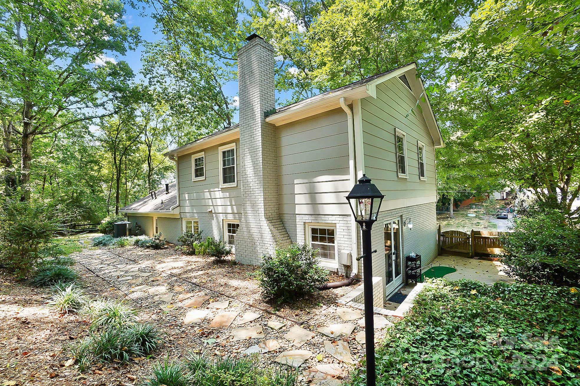 Beverly Woods - Residential