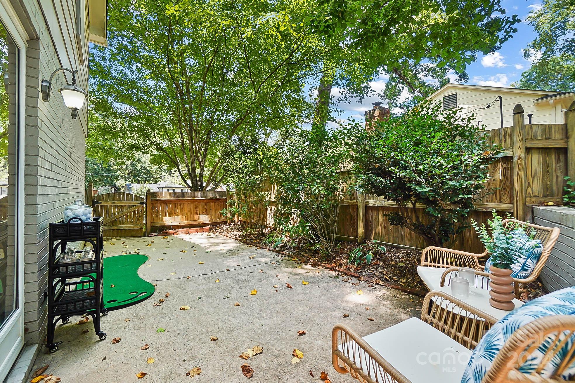 Beverly Woods - Residential