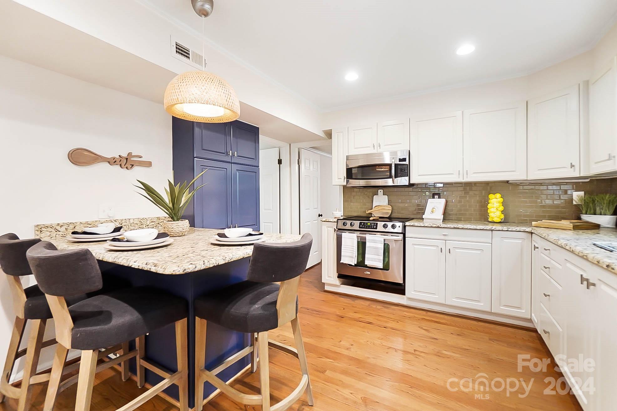 Beverly Woods - Residential