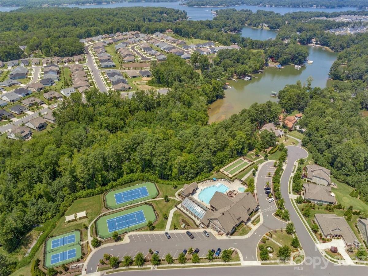 Regency at Palisades - Residential