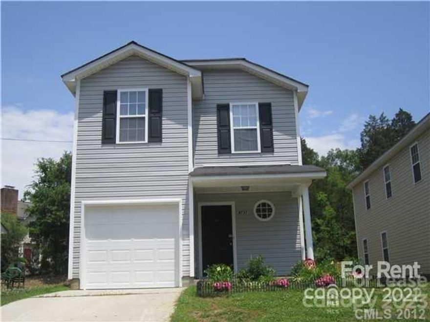 4 bed/2.5 bath home in desirable South Charlotte! Close walk to the Sharon Road light rail, close to I-485/I-77! Harris Teeter shopping center within 2 miles of the house! Open floor plan, large living room open to kitchen and dining room. Half bath downstairs, 1 car attached garage. Upstairs features all the bedrooms and laundry. Primary bedroom has en suite bath. Available for immediate move in