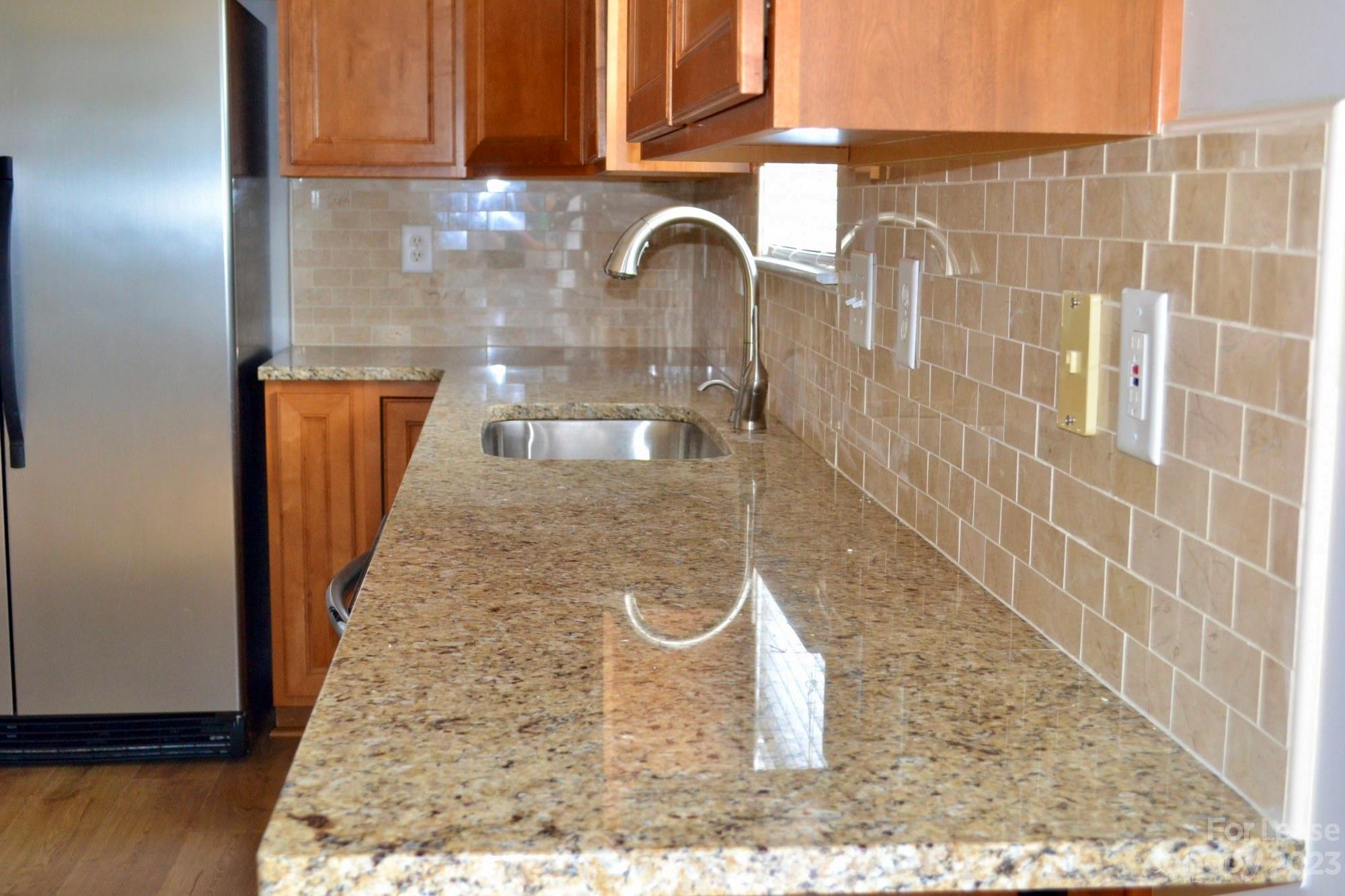 Crismark - Residential Lease