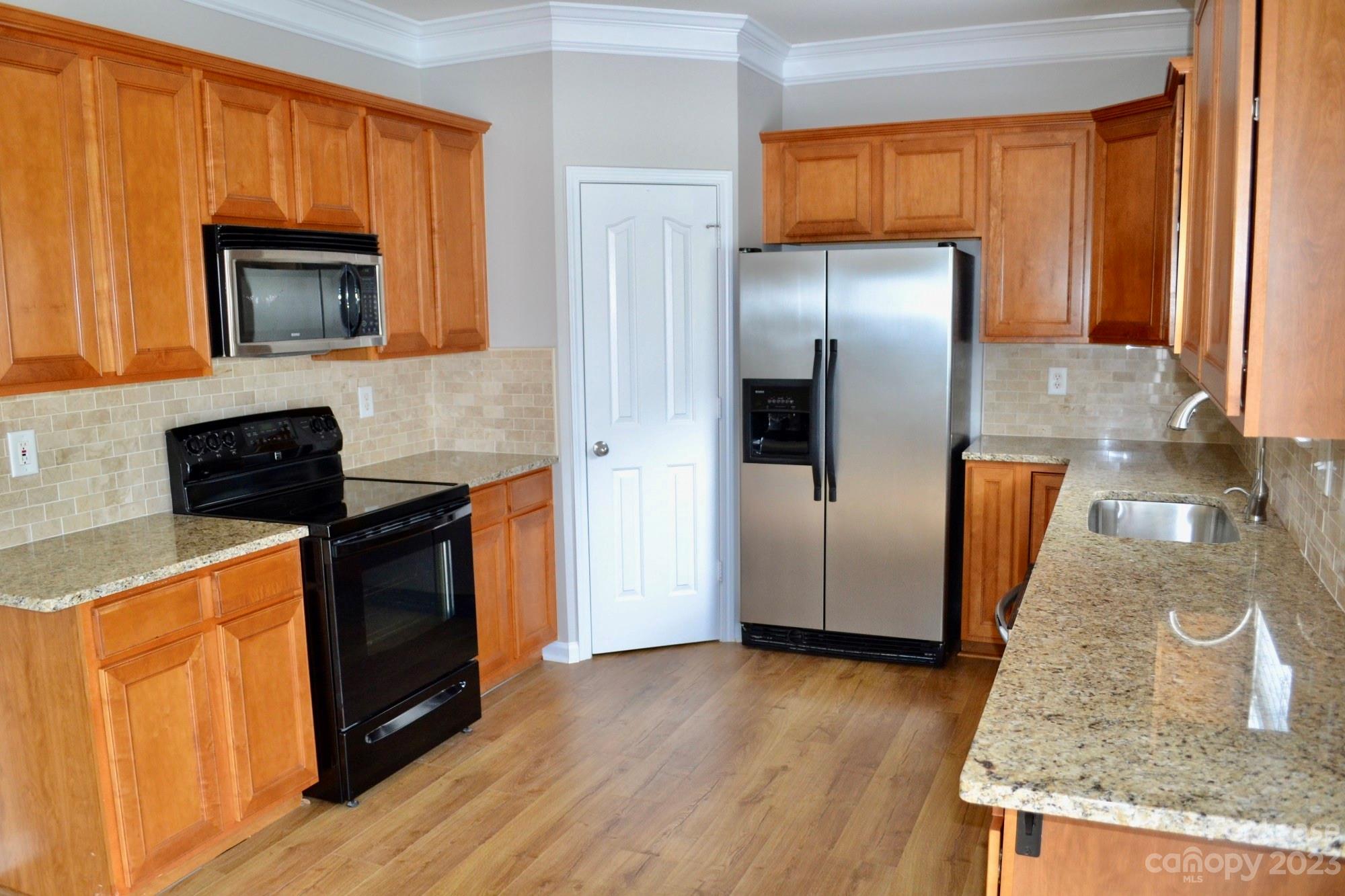 Crismark - Residential Lease