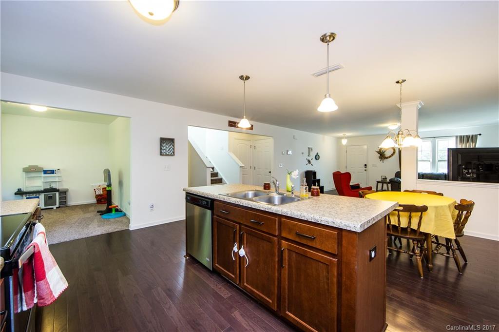 Villages at Fifth Avenue - Residential