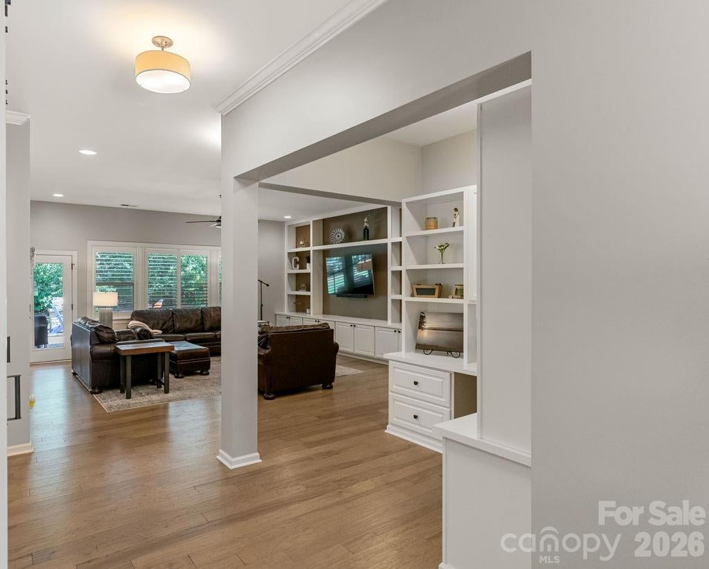 378 Broadleaf Drive