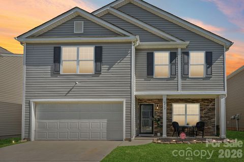 Photo of 1912 Eastway Drive, Dallas, NC 28034 (MLS # 4376334)