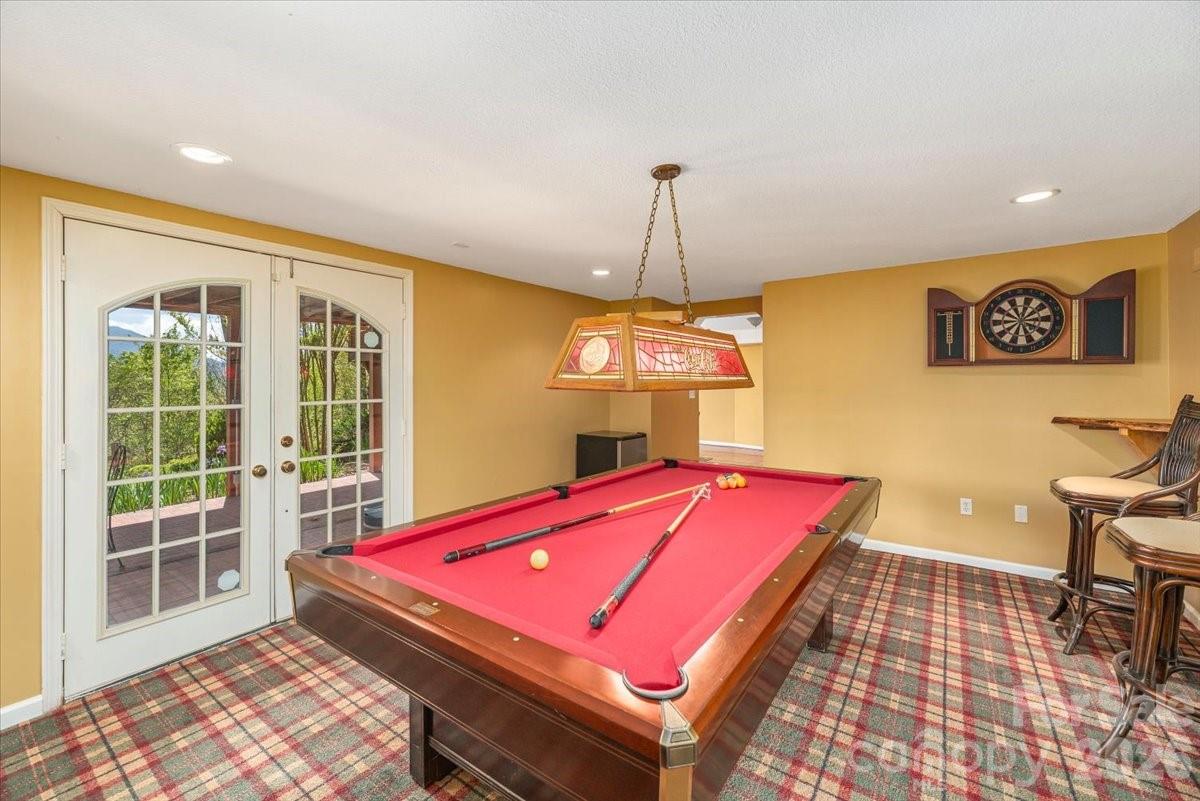 Laurel Ridge Country Club - Residential