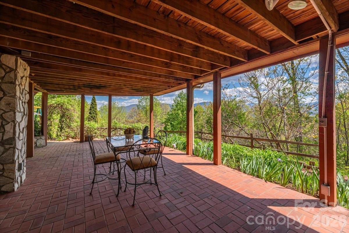 Laurel Ridge Country Club - Residential