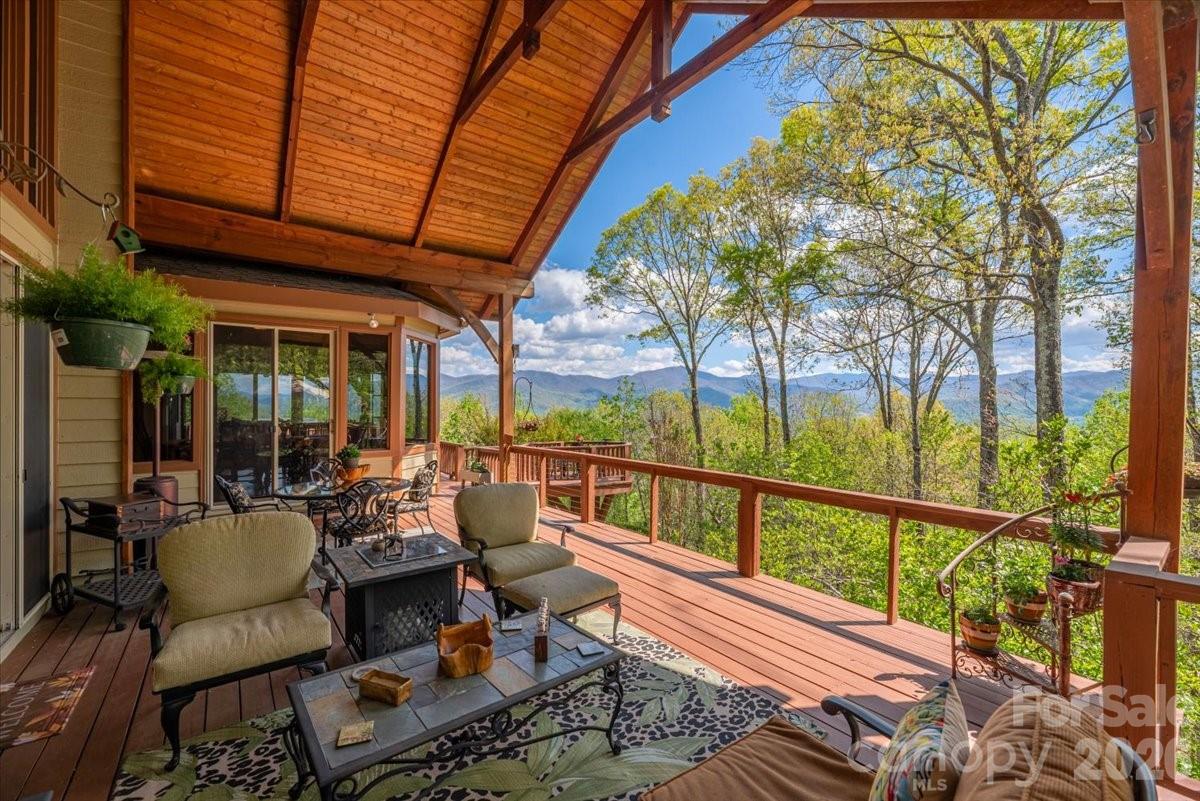 Laurel Ridge Country Club - Residential