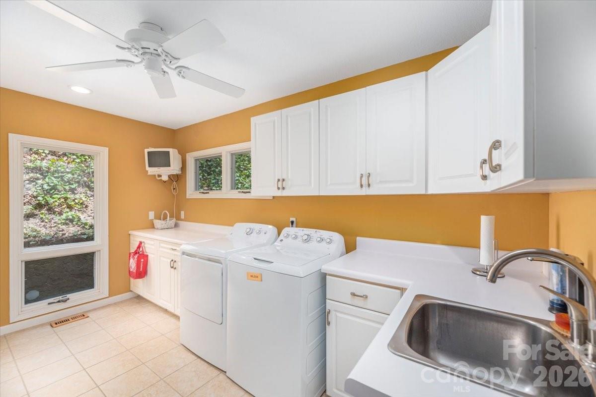 Laurel Ridge Country Club - Residential