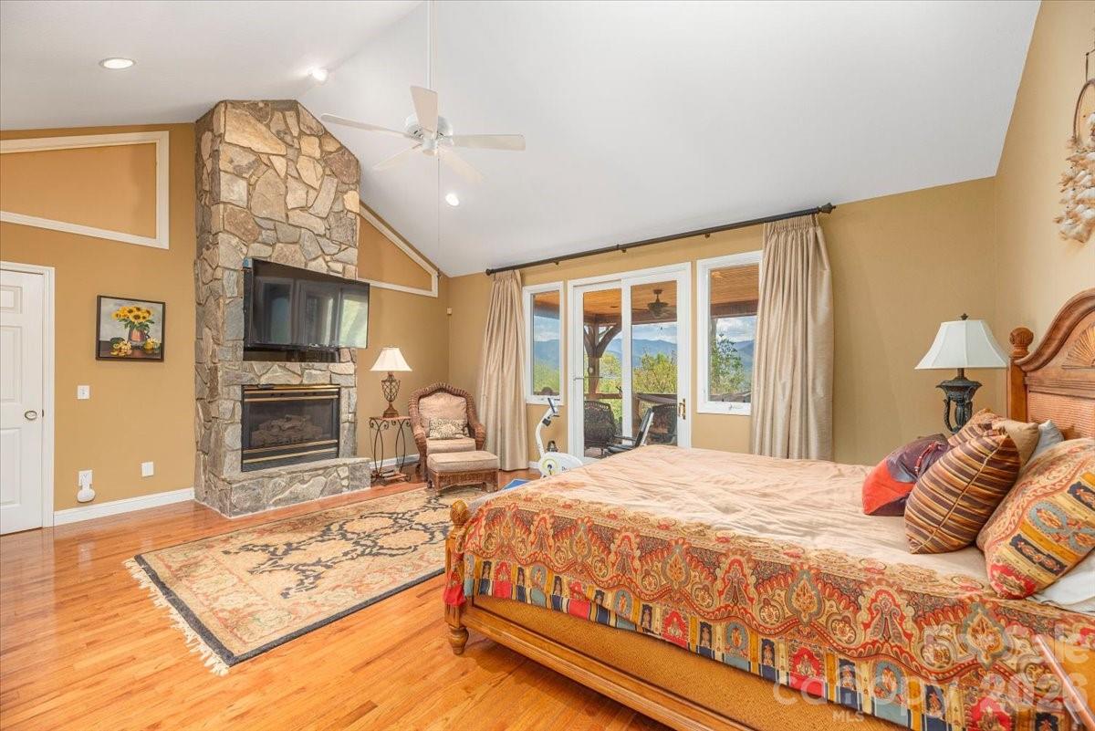 Laurel Ridge Country Club - Residential