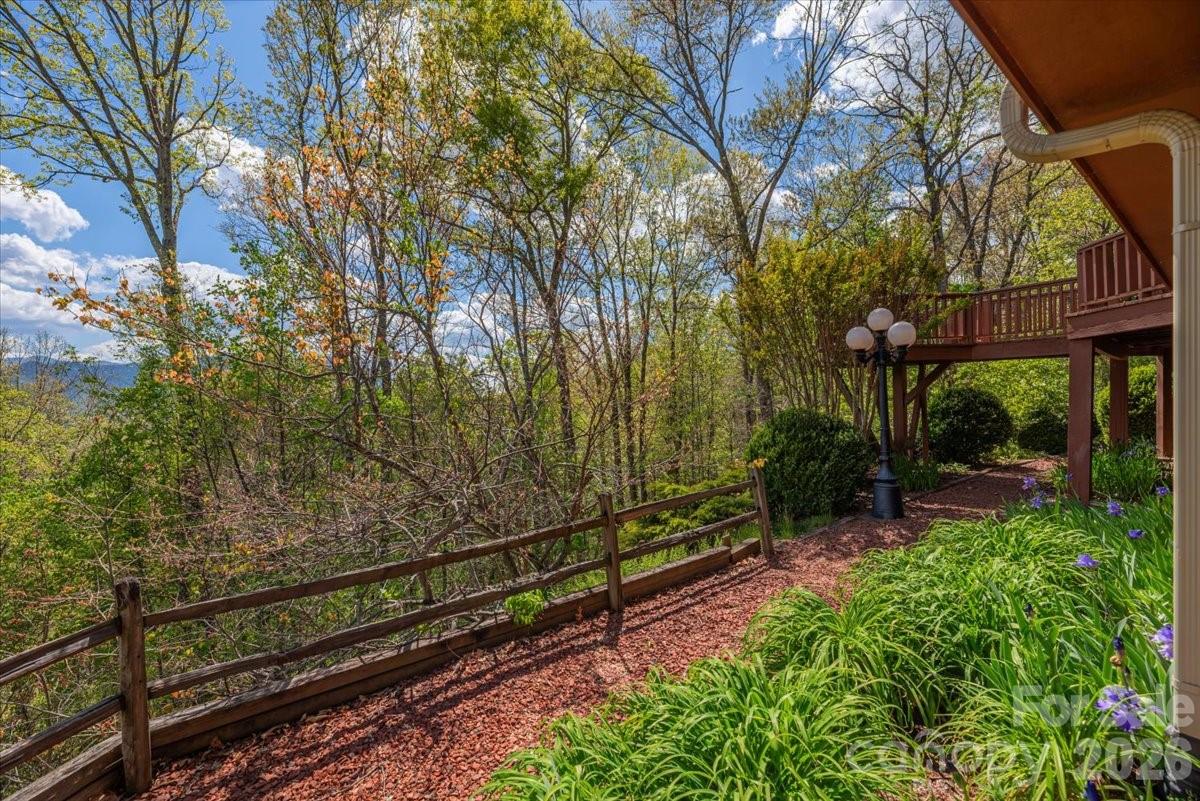 Laurel Ridge Country Club - Residential