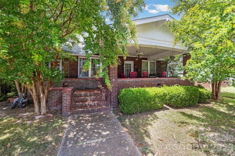 Photo of 170 York Street, Chester, SC 29706 (MLS # 4406696)