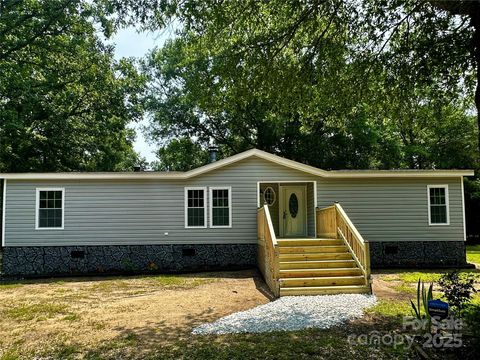 5458 Foxcroft Drive Fort Lawn SC 29714