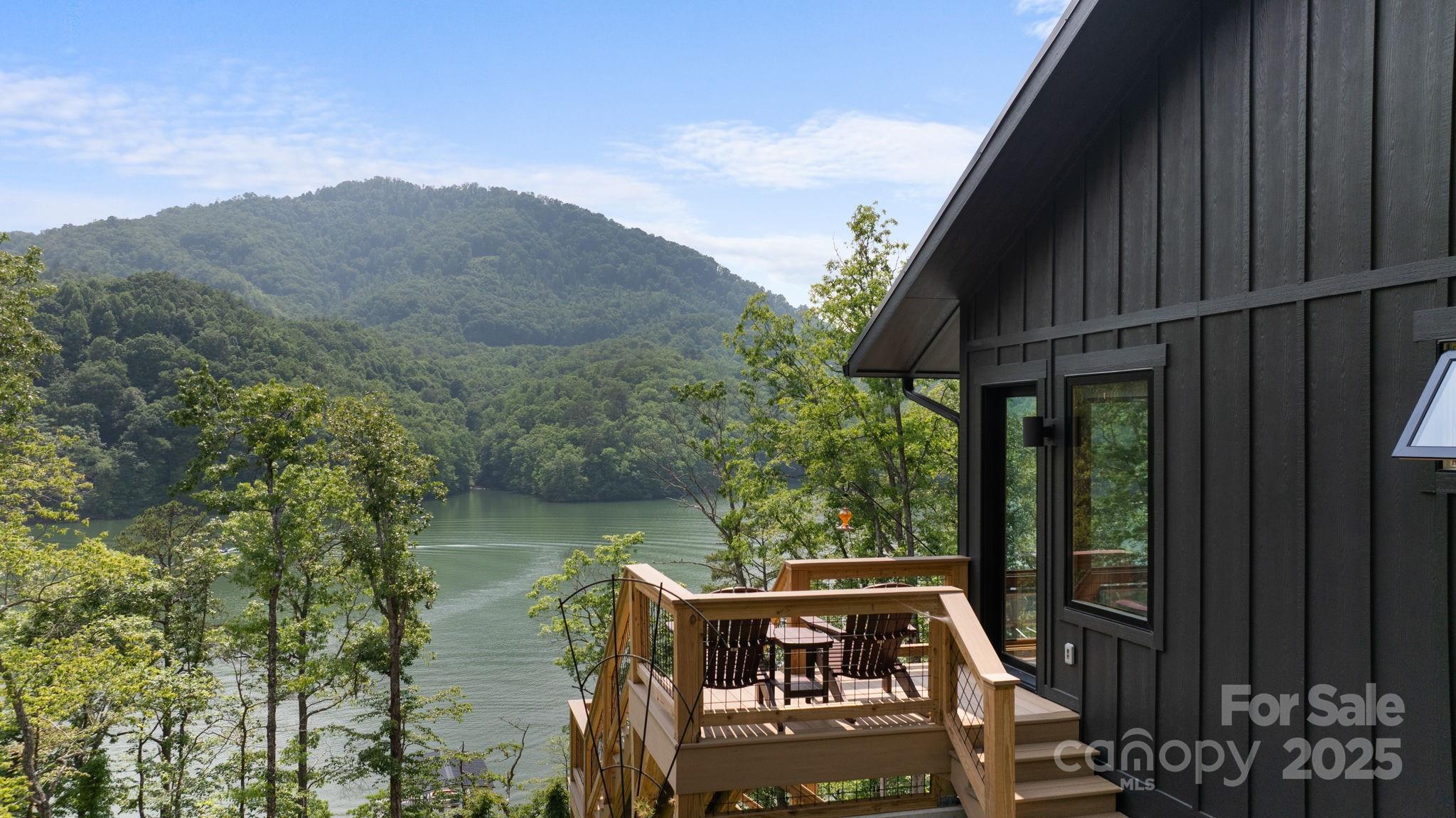 192 Lakeview Trail