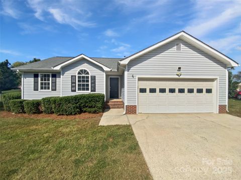 Photo of 2813 Faircroft Way, Monroe, NC 28110 (MLS # 4309992)