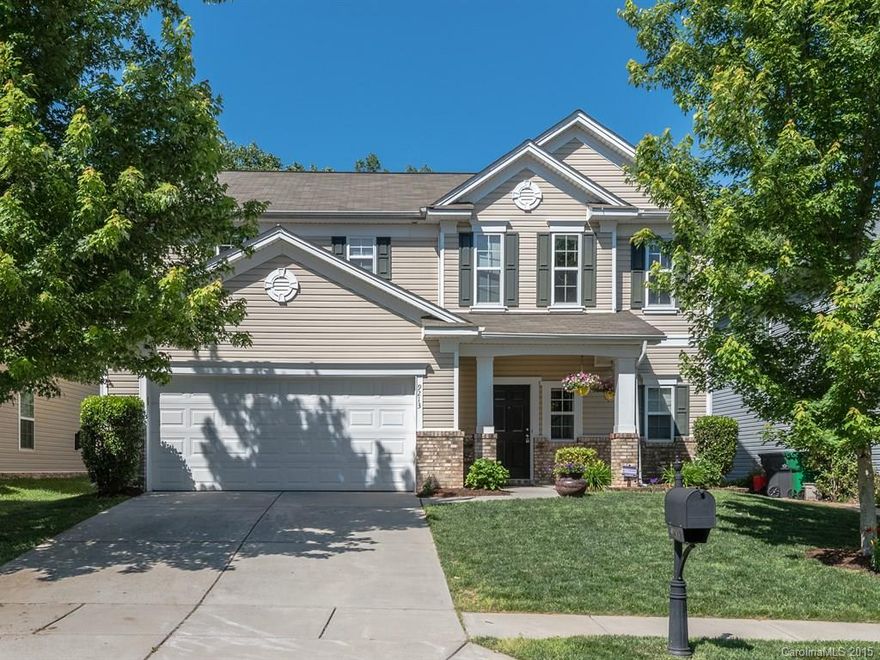 Present buyer will be a week overdue closing by Monday due to BOA processing. Good chance to be primary contract by 7/10. Pls show for back up offerGigantic kitchen open to large eat in area and family room.  Fenced private rear yard.  Access to Manor House, pool and recreation complex.   Great home in desirable Berewick! Awesome location near the brand new Charlotte Premium Outlet mall, easy access to 485, the airport, and Lake Wylie.